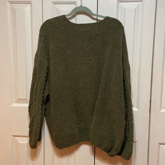Green Plus Size Sweater - Picture 7 of 7